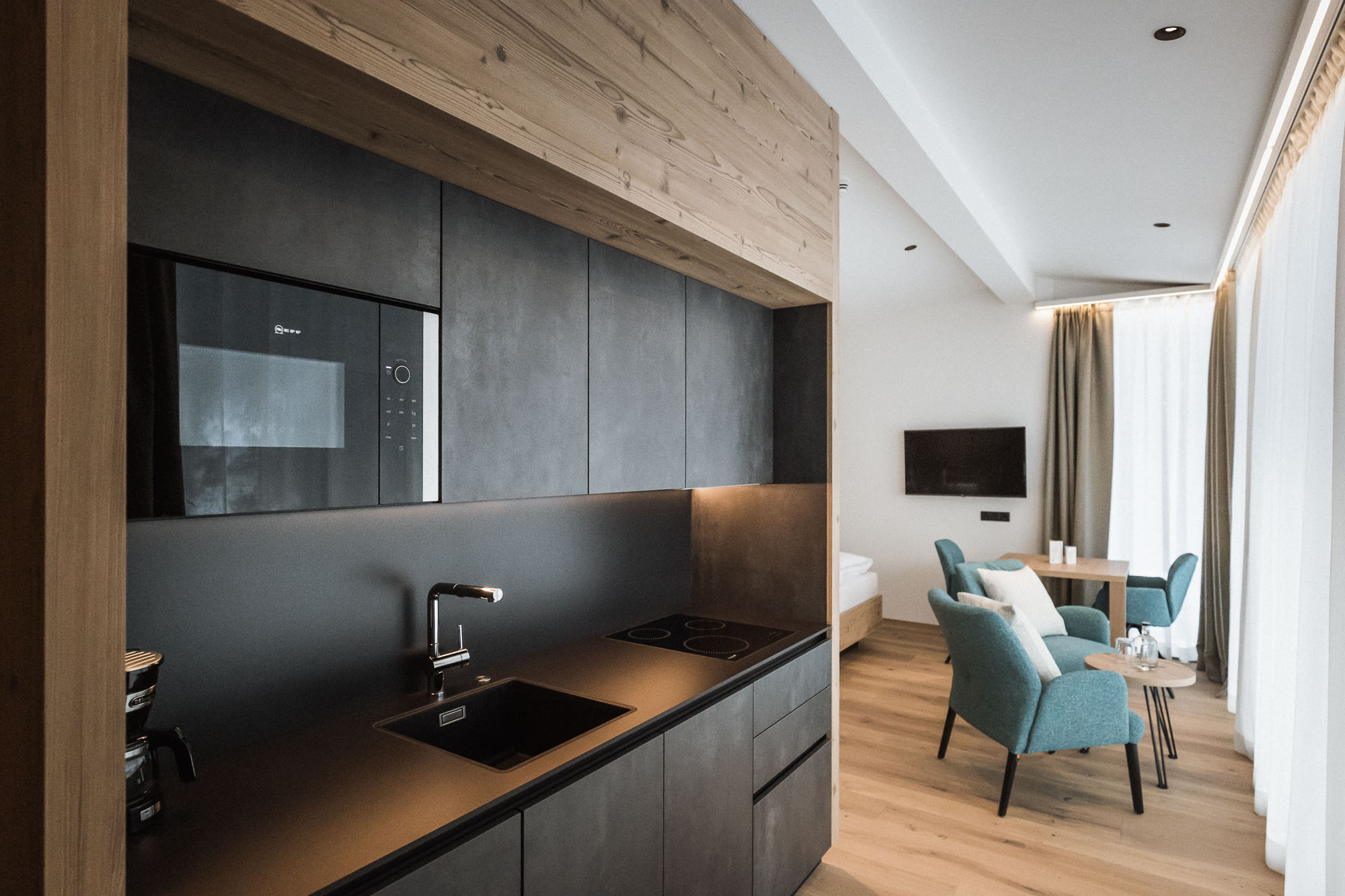 Küchenzeile vom Apartment AhriaNova - AHRIA Apartments