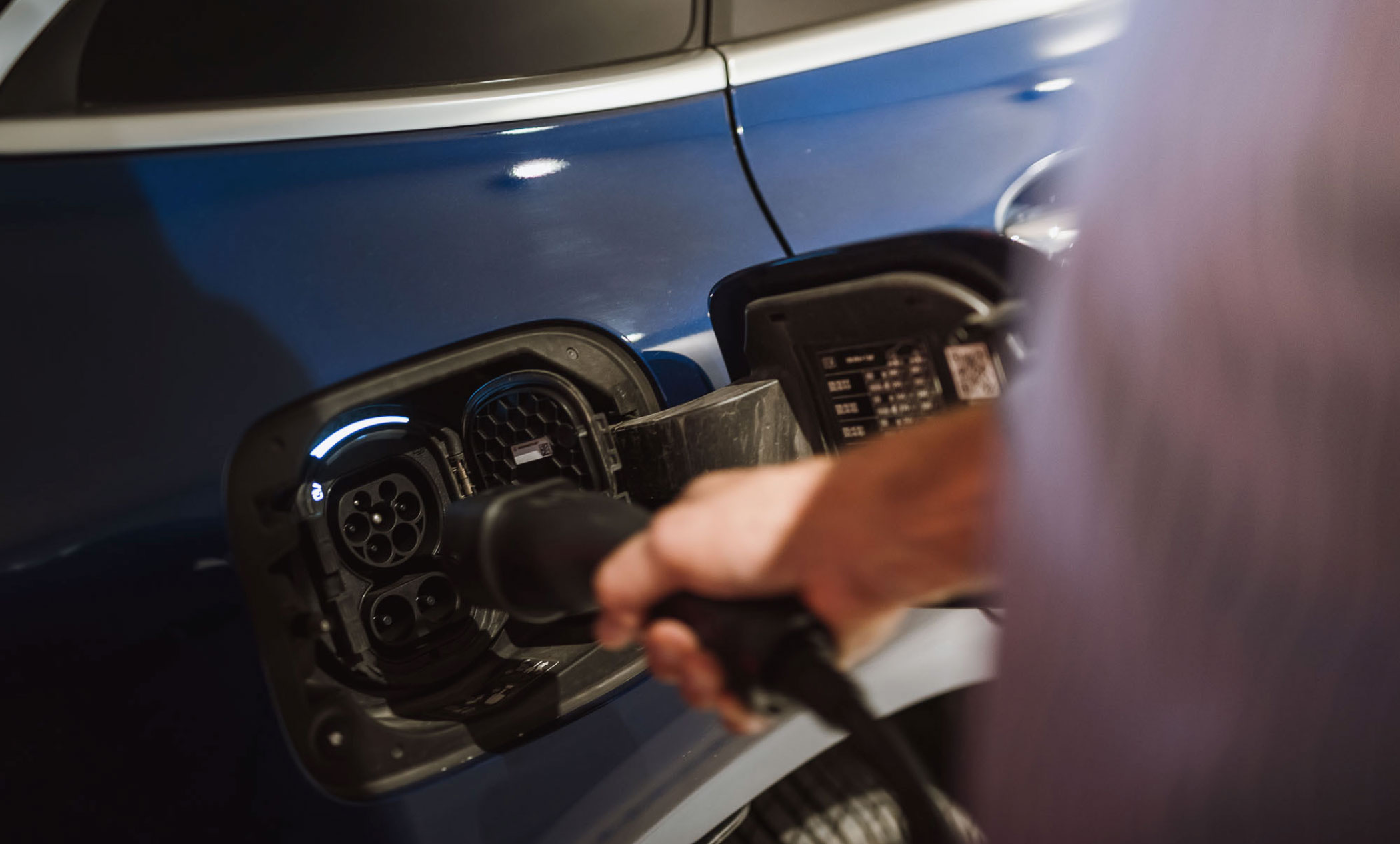 Garage with e‑charging stations