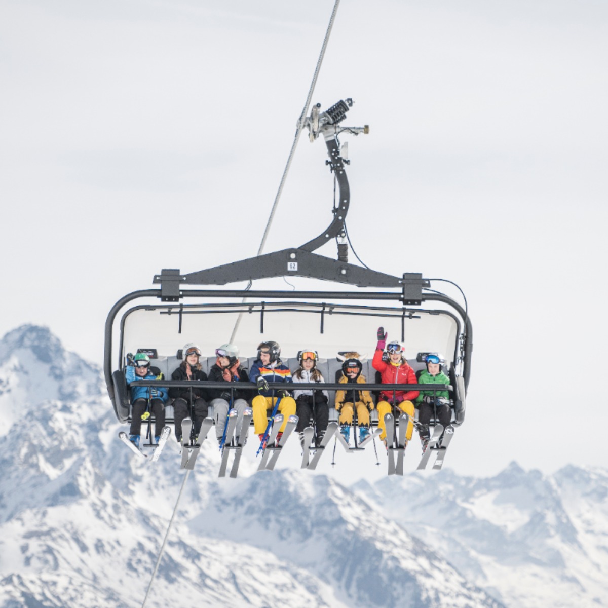 Sunny skiing days for families